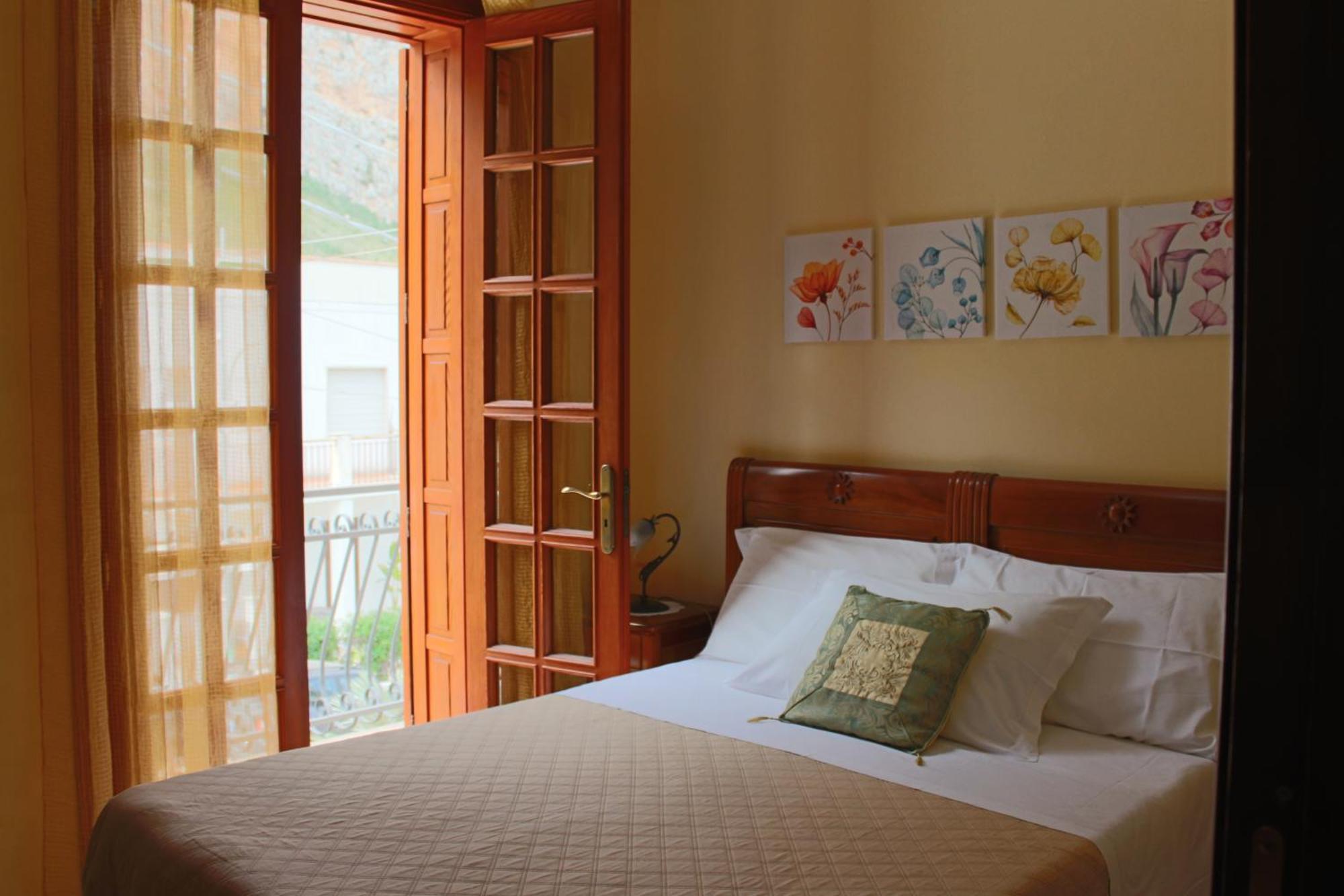 Raggio Di Sole Bed & Breakfast Macari Exteriör bild