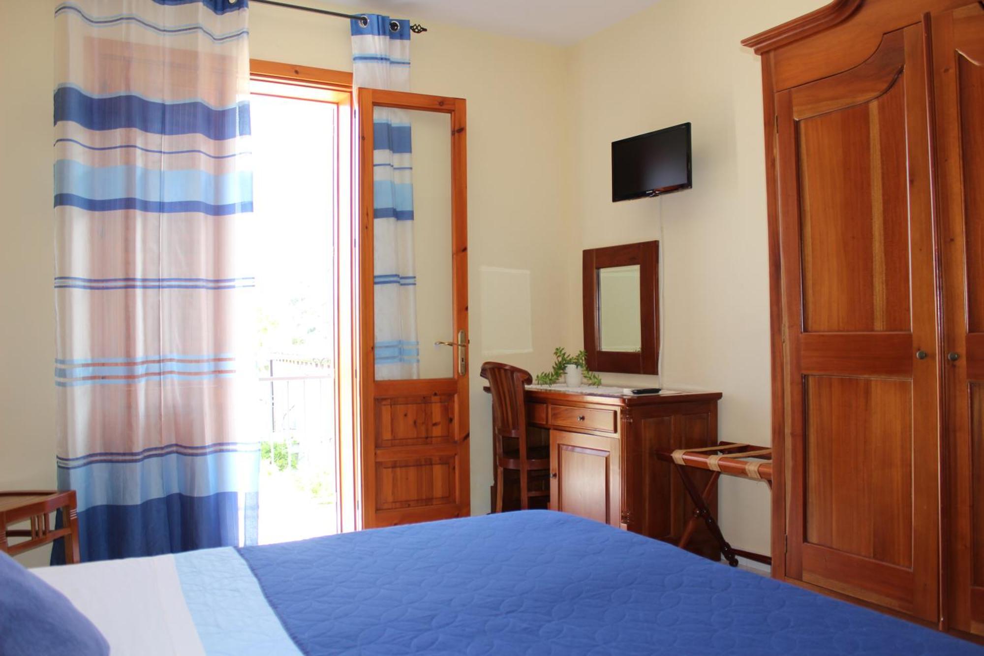 Raggio Di Sole Bed & Breakfast Macari Exteriör bild