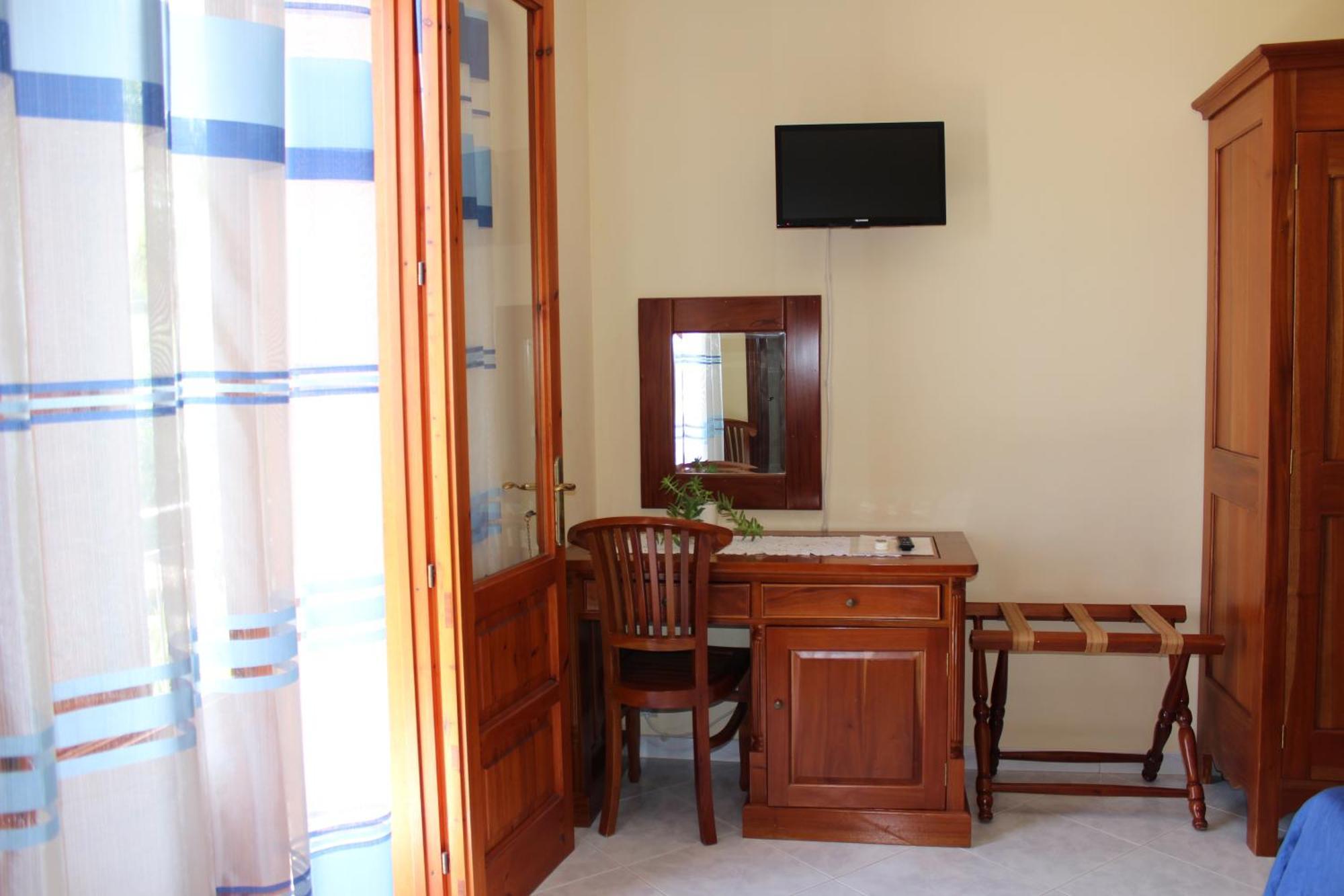 Raggio Di Sole Bed & Breakfast Macari Exteriör bild